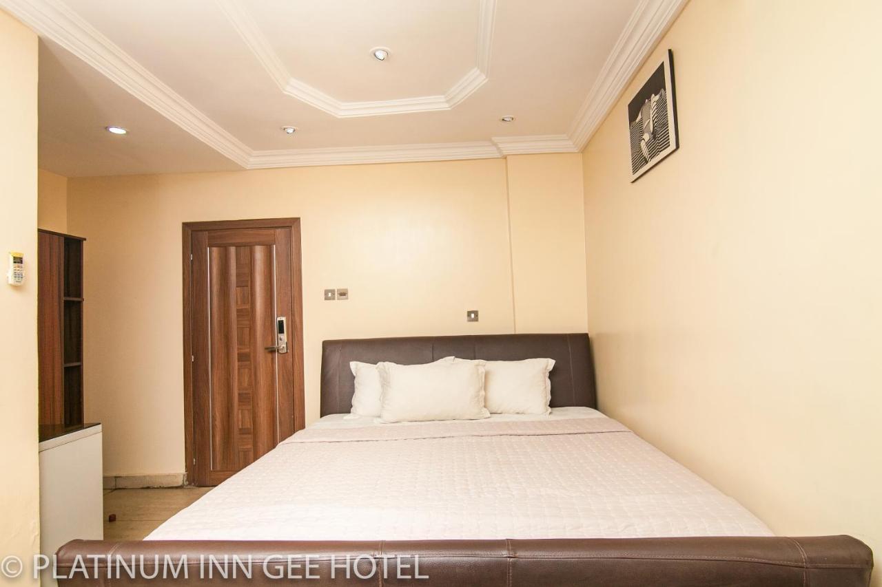 Platinum Inn Gee Hotel Suru Lere Eksteriør bilde