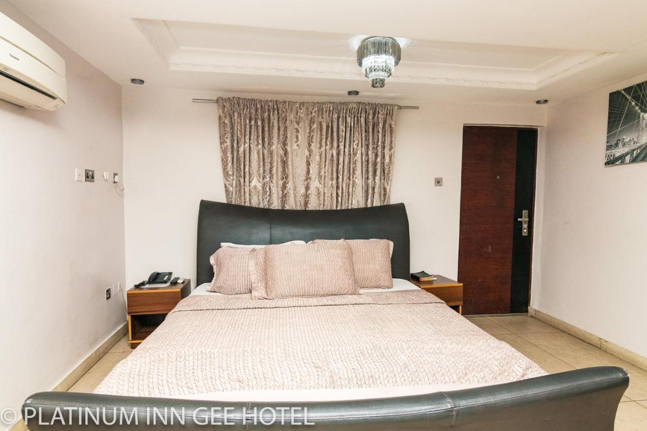 Platinum Inn Gee Hotel Suru Lere Eksteriør bilde